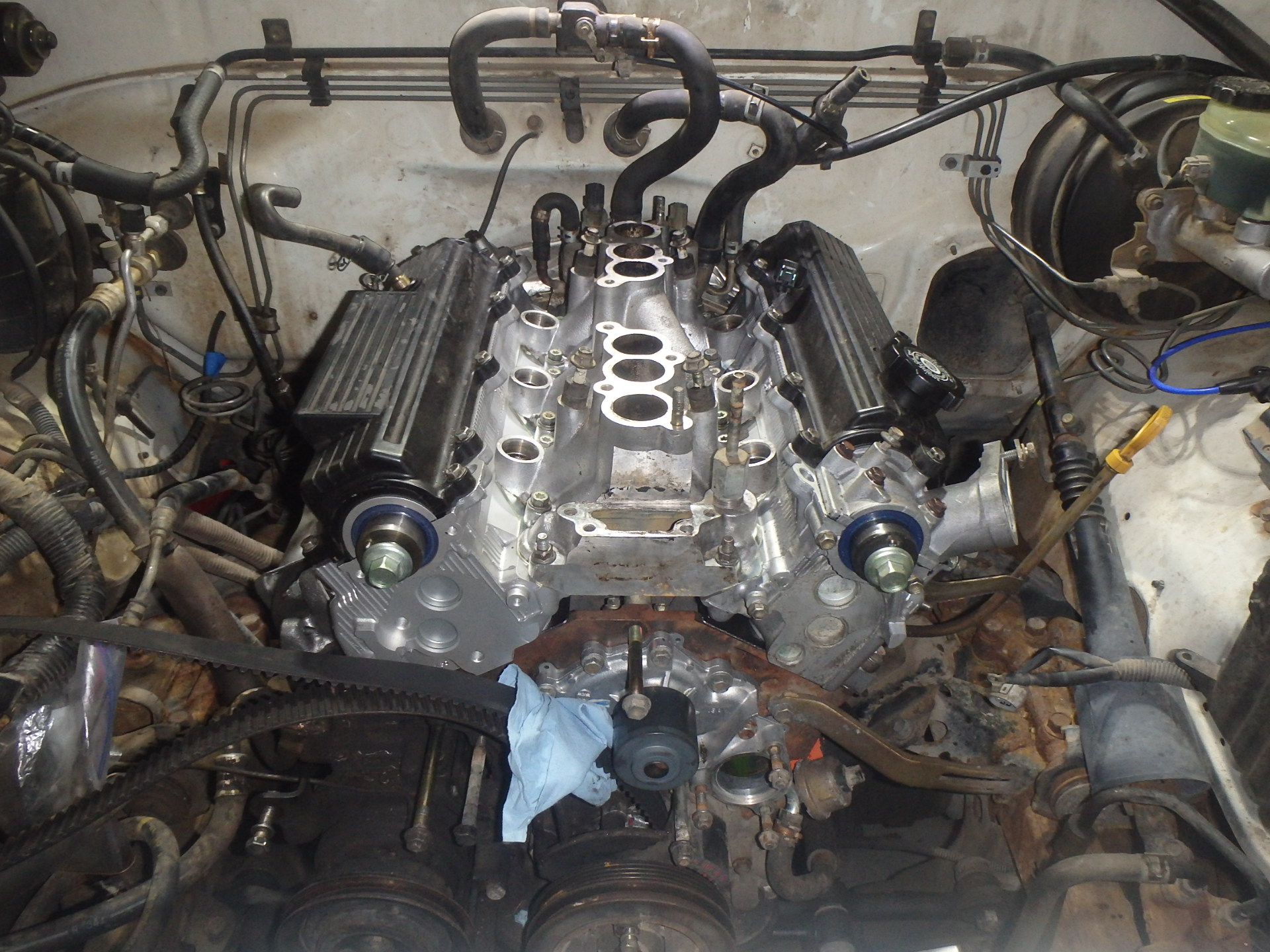 Manifolds and valve covers installed